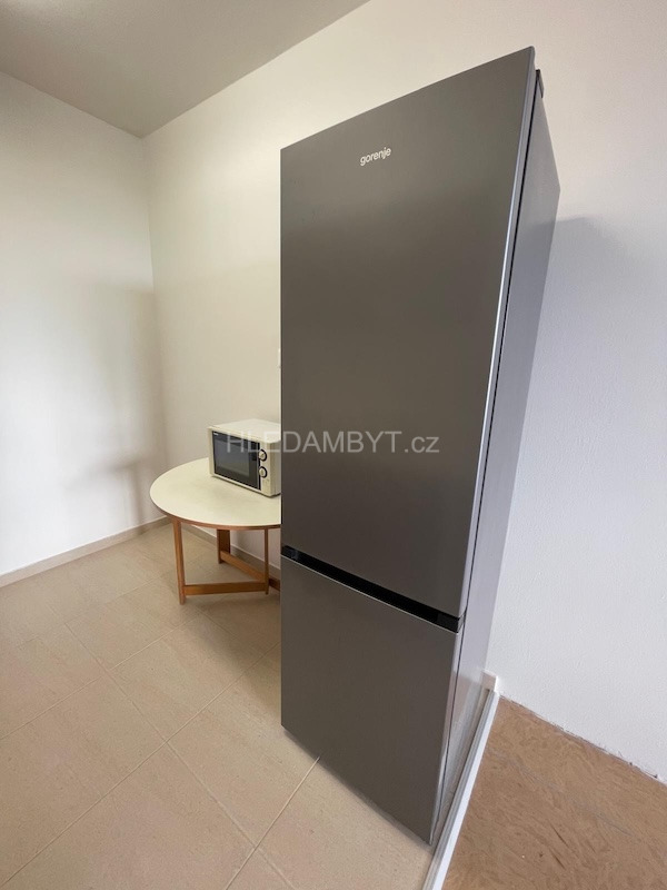 Pronájem bytu Praha 5 Stodůlky 2+kk Bronzová