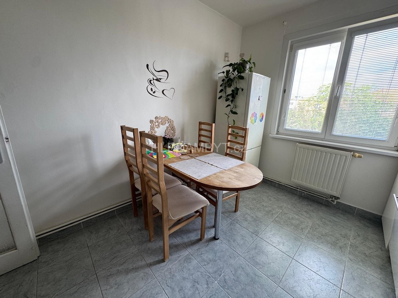 Pronájem bytu Praha 10 Strašnice 2+1 Nučická
