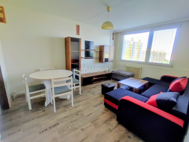 Pronájem bytu Praha 8 Bohnice 3+kk s lodžií Cafourkova
