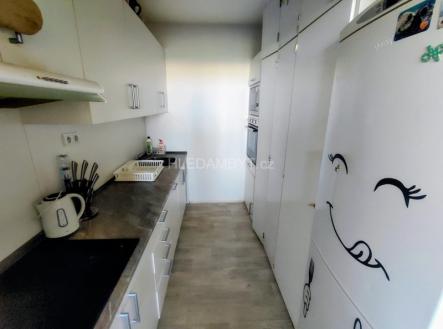 Pronájem bytu, 3+kk, 57 m²