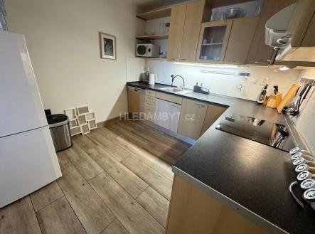 Pronájem bytu, 3+kk, 76 m²