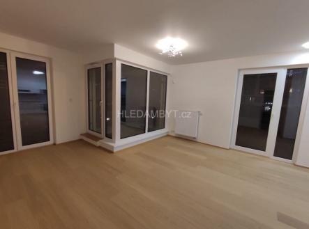 Pronájem bytu, 2+kk, 56 m²