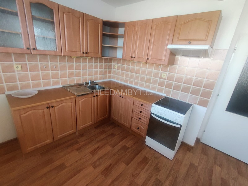 Pronájem bytu Praha 8 Troja 1+kk Hnězdenská