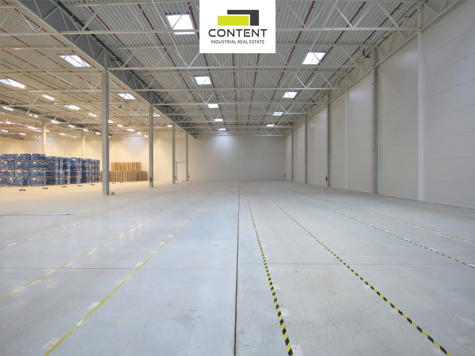 Podnájem skladu 2.000 m² Pavlov, D6