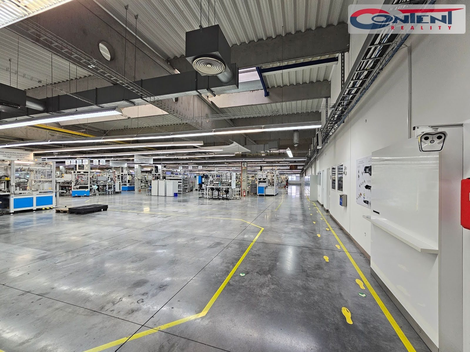 Pronájem výrobních prostor 2.140 m², Bruntál