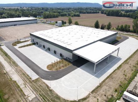 Pronájem - skladovací prostor, 9 596 m²