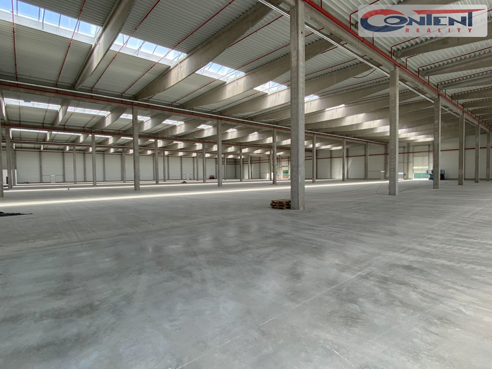 Pronájem skladu, výrobních prostor 13.440 m², Hranice, D1 Olomouc