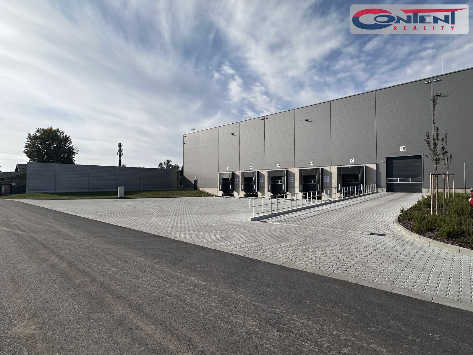 Pronájem skladu nebo výrobních prostor 7.600 m², Pardubice