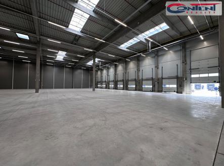 Pronájem - skladovací prostor, 7 600 m²