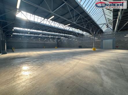 Pronájem - skladovací prostor, 8 000 m² obrázek