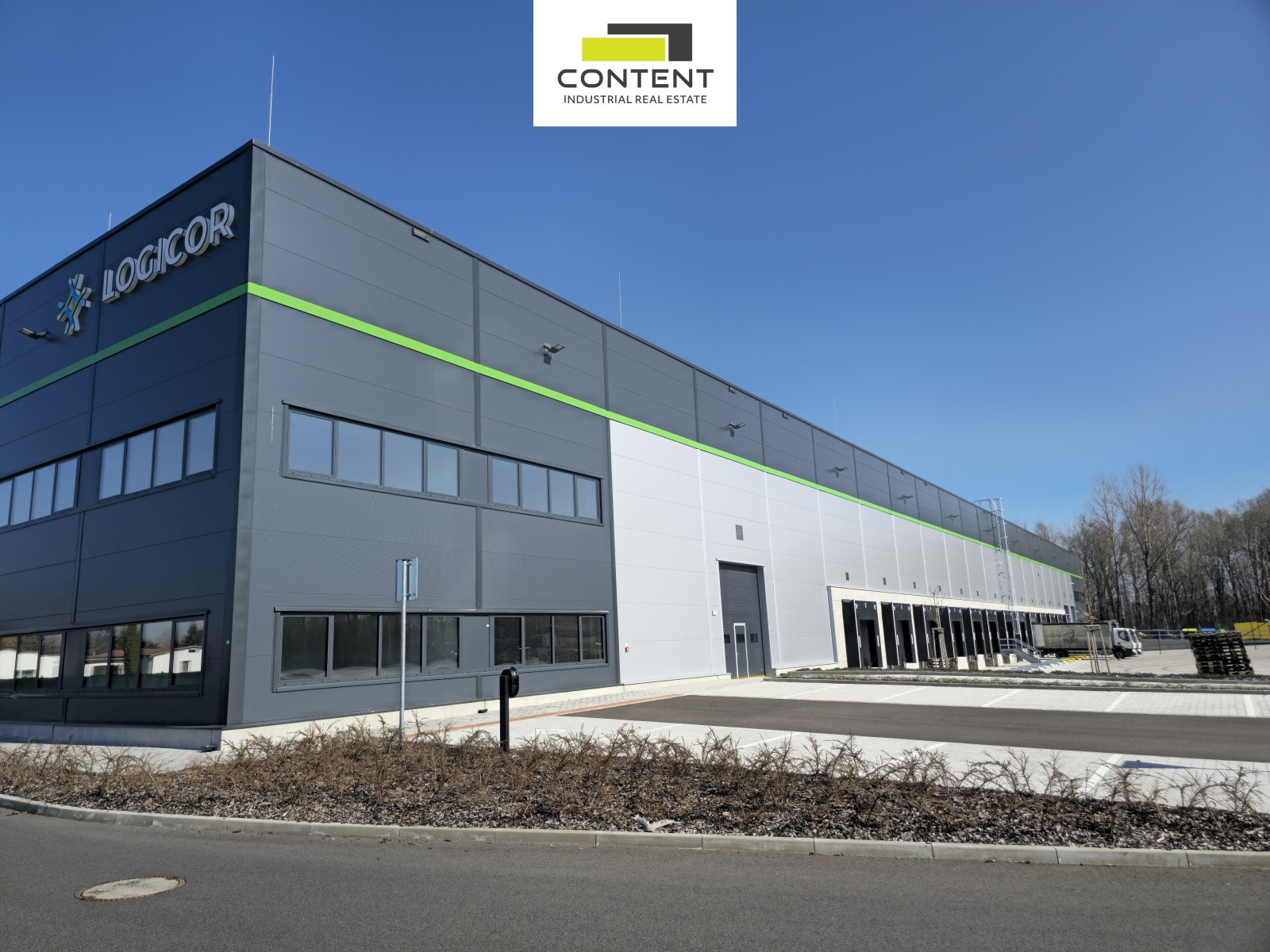 Pronájem skladu, výrobních prostor 2.000 m², Příšovice, D10