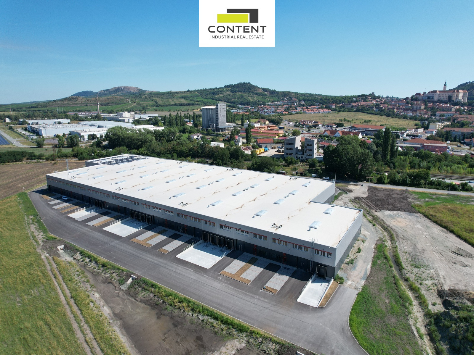 Pronájem novostavby skladu, výrobních prostor 10.000 m², Mikulov