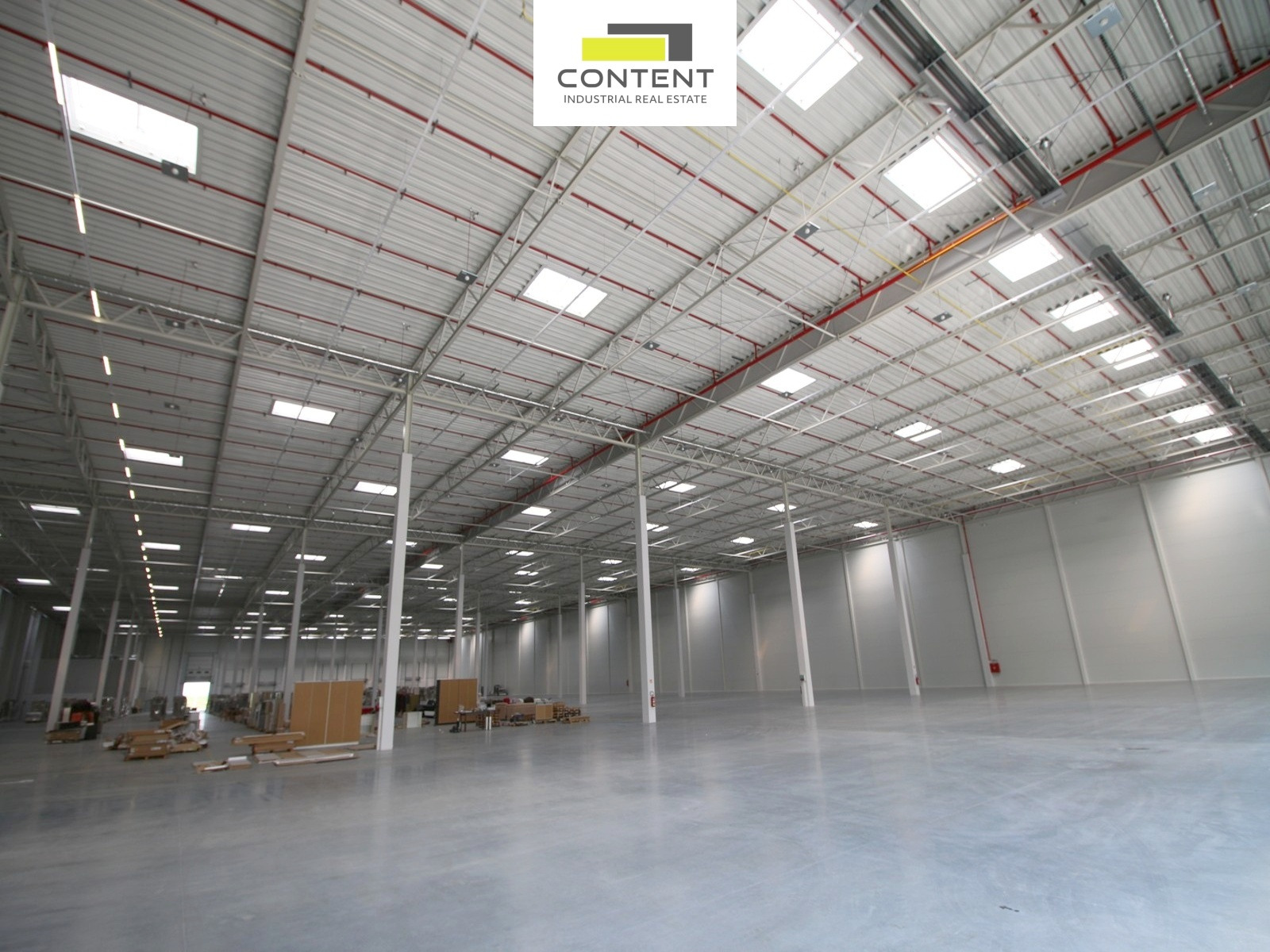 Pronájem skladu nebo výrobních prostor 16.210 m², Praha - východ, D11