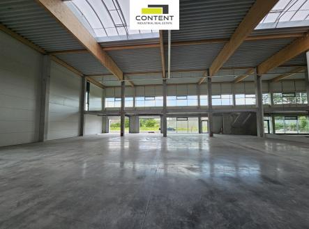 Pronájem obchodní prostor, 460 m²