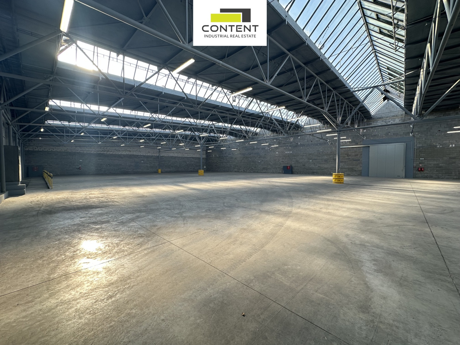 Pronájem skladu, výrobních prostor 2.000 m², Žatec