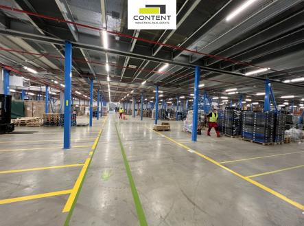 Pronájem skladovací prostor, 2 940 m²