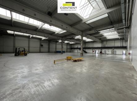 Pronájem výrobní prostor, 1 747 m²