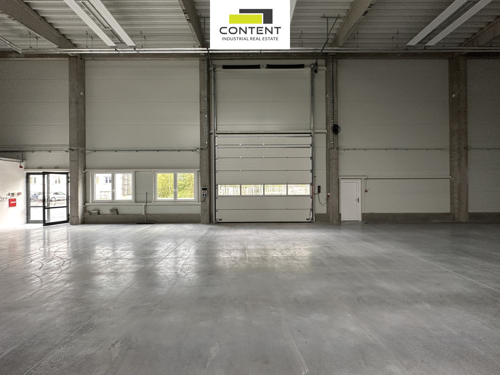 Pronájem skladu, výrobních prostor 1.300 m², Tábor, D3