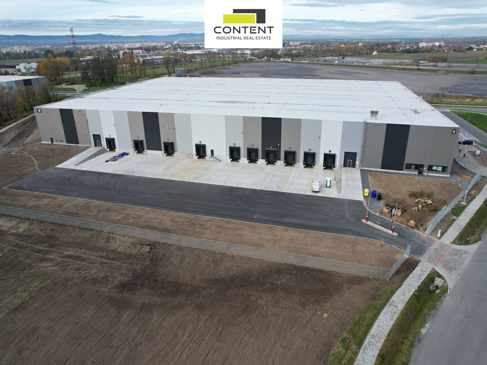 Pronájem skladu, výrobních prostor 4.100 m², České Budějovice, D3