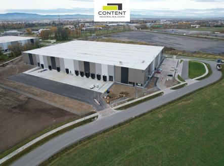 Pronájem skladovací prostor, 4 100 m²