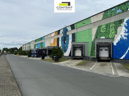 Pronájem výrobní prostor, 6 398 m²