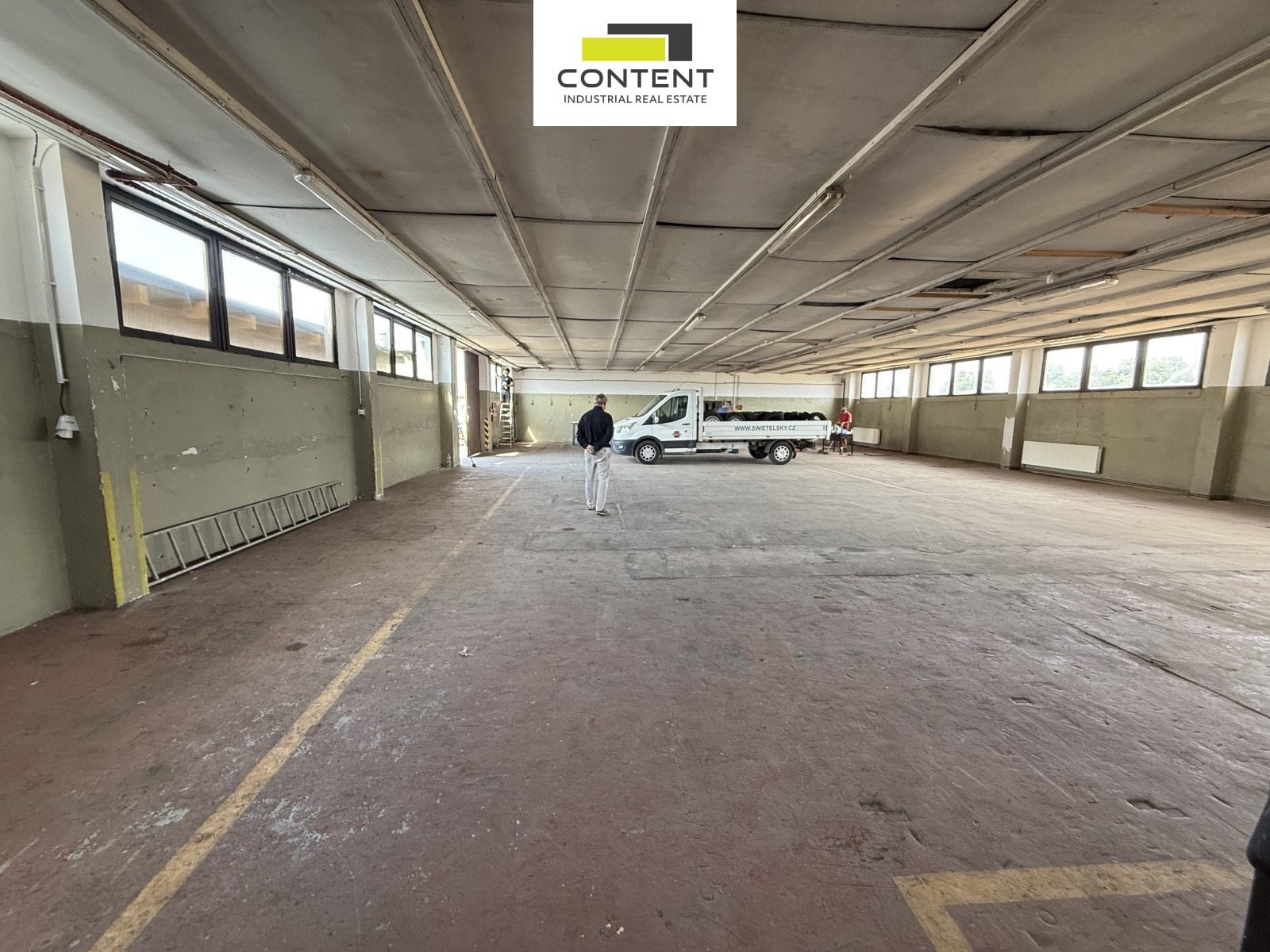 Pronájem skladu, výrobních prostor 785 m², Praha - Březiněves