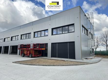 Pronájem skladovací prostor, 370 m²