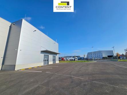 Pronájem skladovací prostor, 816 m²