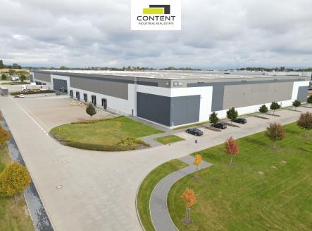 Pronájem skladovací prostor, 8 200 m²