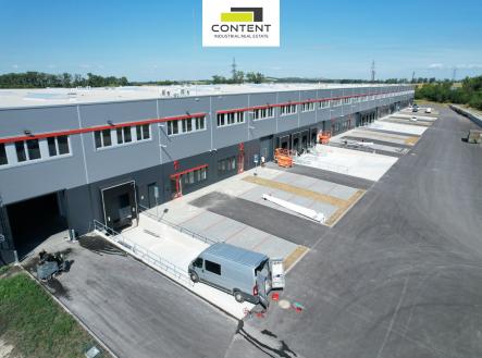 Pronájem výrobní prostor, 2 880 m²