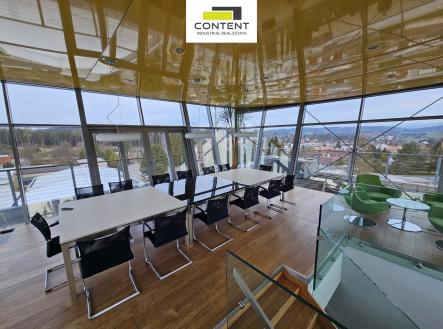 Pronájem kanceláře, 300 m²
