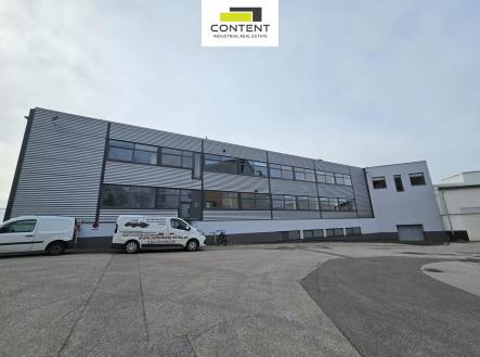 Pronájem kanceláře, 300 m²