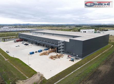Pronájem skladu, 500 m²