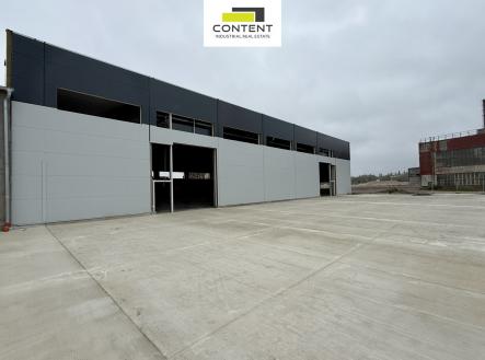 Pronájem výrobní prostor, 1 458 m²