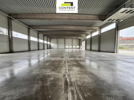 Pronájem výrobní prostor, 808 m²