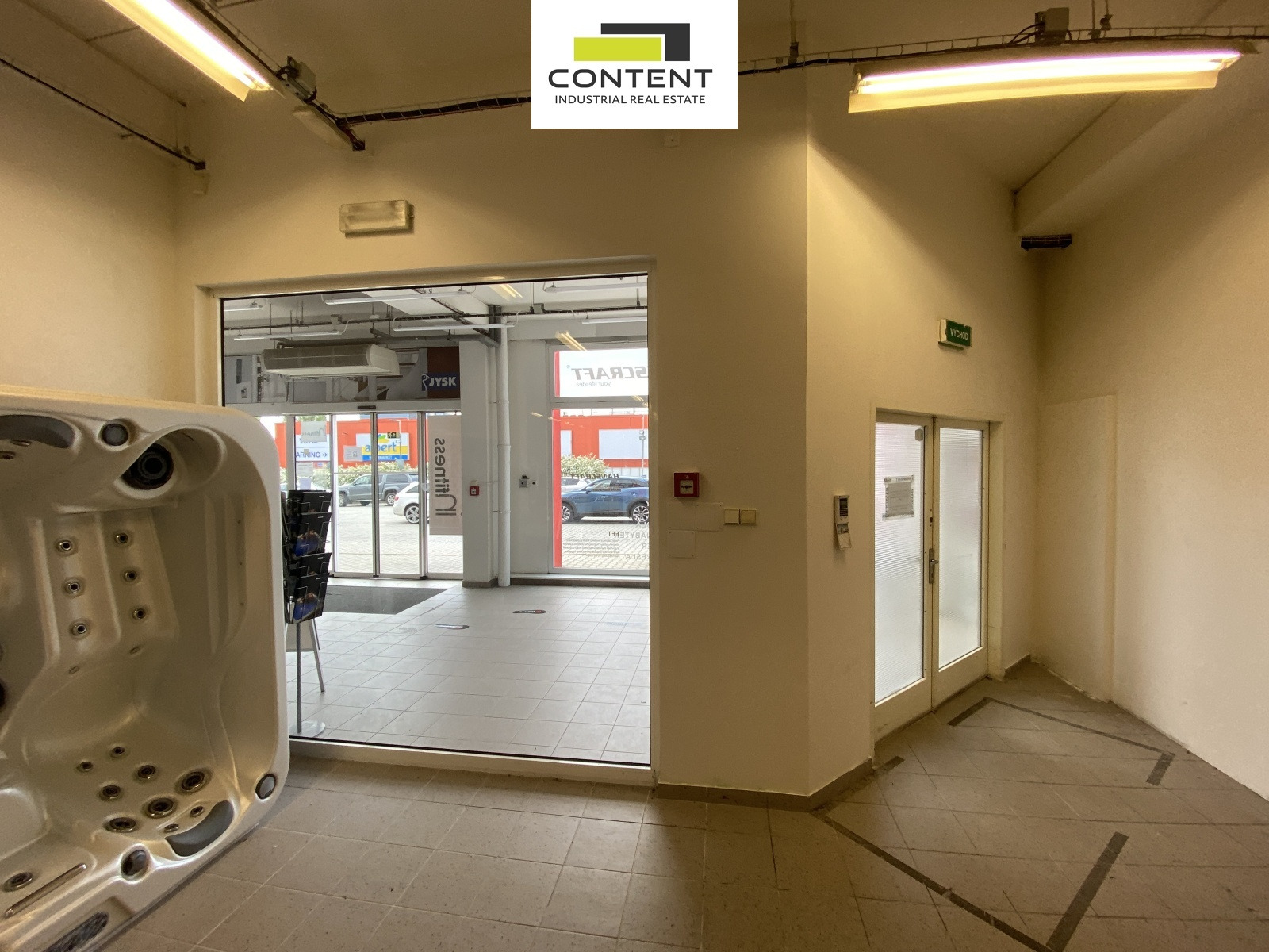 Pronájem obchodních prostor 334 m², Liberec