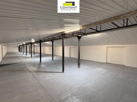 Pronájem výrobní prostor, 888 m²