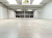 Pronájem skladu, 900 m²