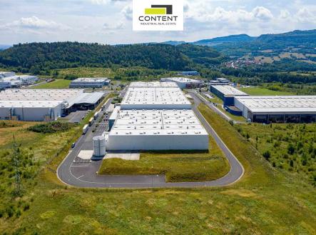 Pronájem skladovací prostor, 4 142 m²