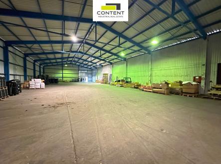 Pronájem skladovací prostor, 800 m²