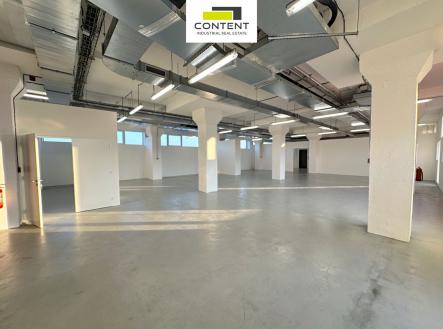 Pronájem skladovací prostor, 435 m²