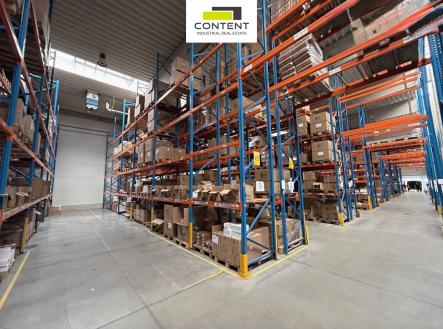 Pronájem skladovací prostor, 2 695 m²