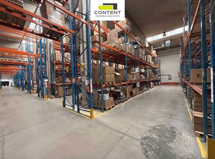 Pronájem skladovací prostor, 2 695 m²