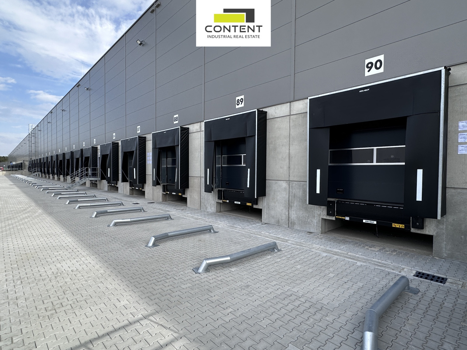 Pronájem skladu, výrobních prostor 4.000 m², Pardubice