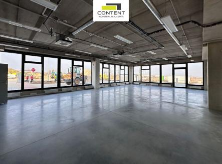 Pronájem výrobní prostor, 1 100 m²