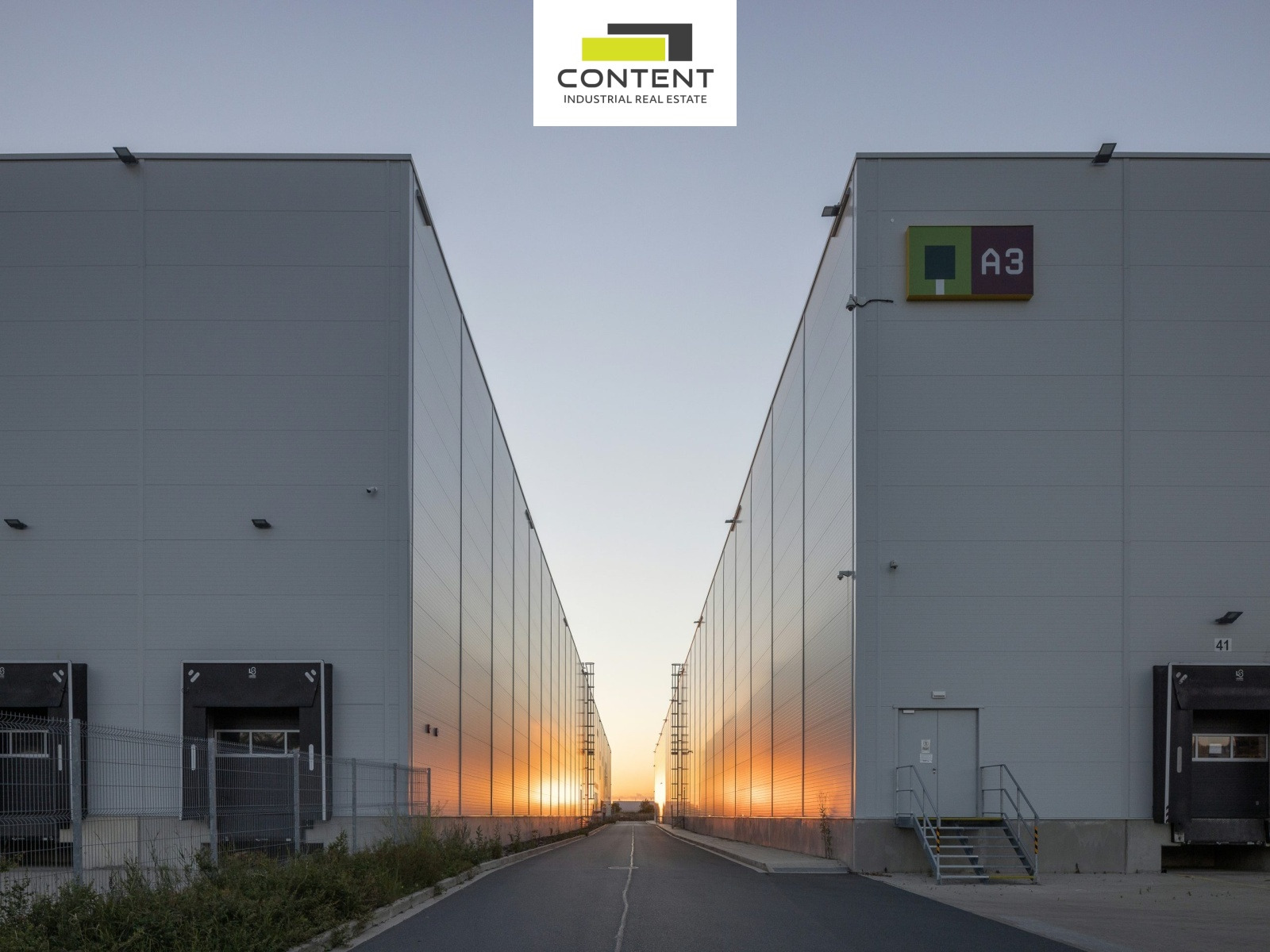 Pronájem skladu, výrobních prostor 2.000 m², Kozomín D8