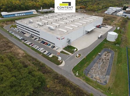 Pronájem výrobní prostor, 8 712 m²