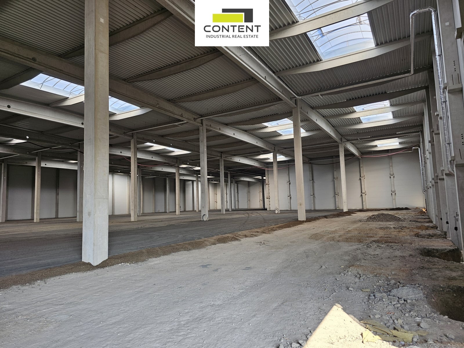 Pronájem skladu, výrobních prostor 8.081 m², Kozomín, D8