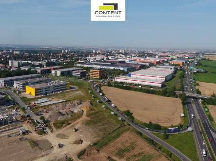 Pronájem skladovací prostor, 2 460 m²