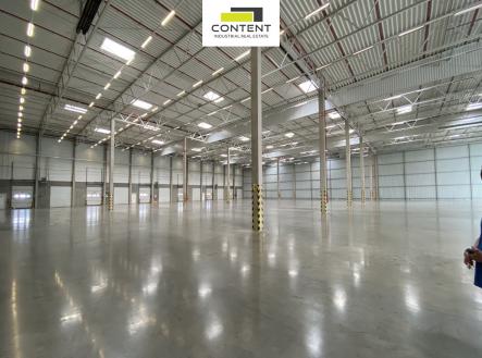 Pronájem skladovací prostor, 495 m²